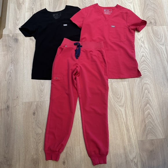 FIGS LOT Technical Collection Zamora Jogger 2 Tops Scrub Women's XS. Pink Black - Picture 6 of 9